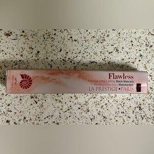 La Prestige Flawless Black Mascara